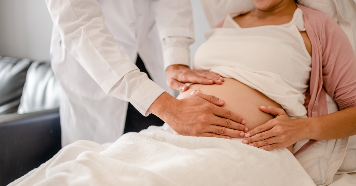 Schwangerschaft & Krankenkasse in der Schweiz: Was werdende Eltern wissen sollten